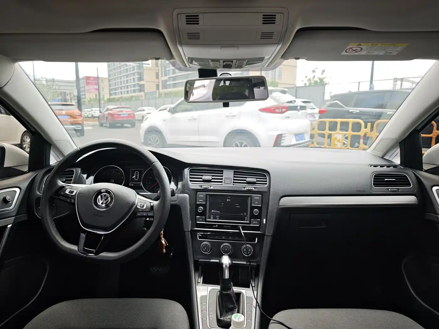 Volkswagen Golf 2018 230TSI Automatic Comfort фото 9