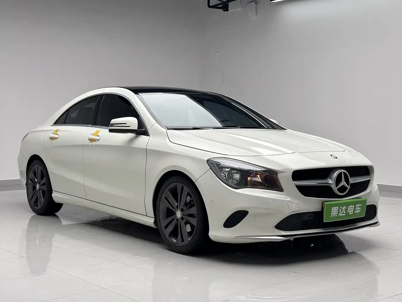 Mercedes-Benz CLA (Import) 2016 Facelift CLA 200 Sport фото 3