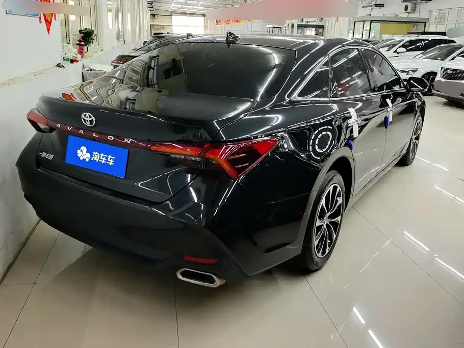 Toyota Avalon 2024 2023 2.0L Luxury Edition