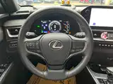 Photo 16 - Lexus UX