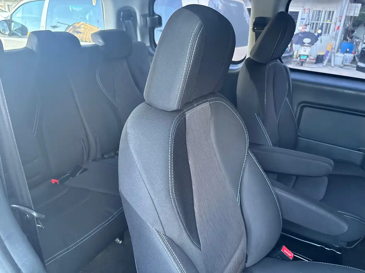 JAC Refine M3 2018 2018 IKEA Edition 1.6L Luxury Smart