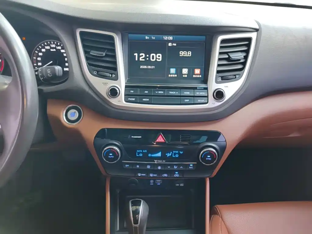 Hyundai Tucson 2016 2015 1.6T Dual Clutch 2WD Smart