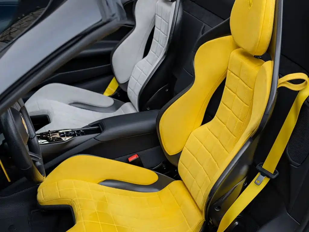 Ferrari SF90 2023 2021 3.9T V8 Spider