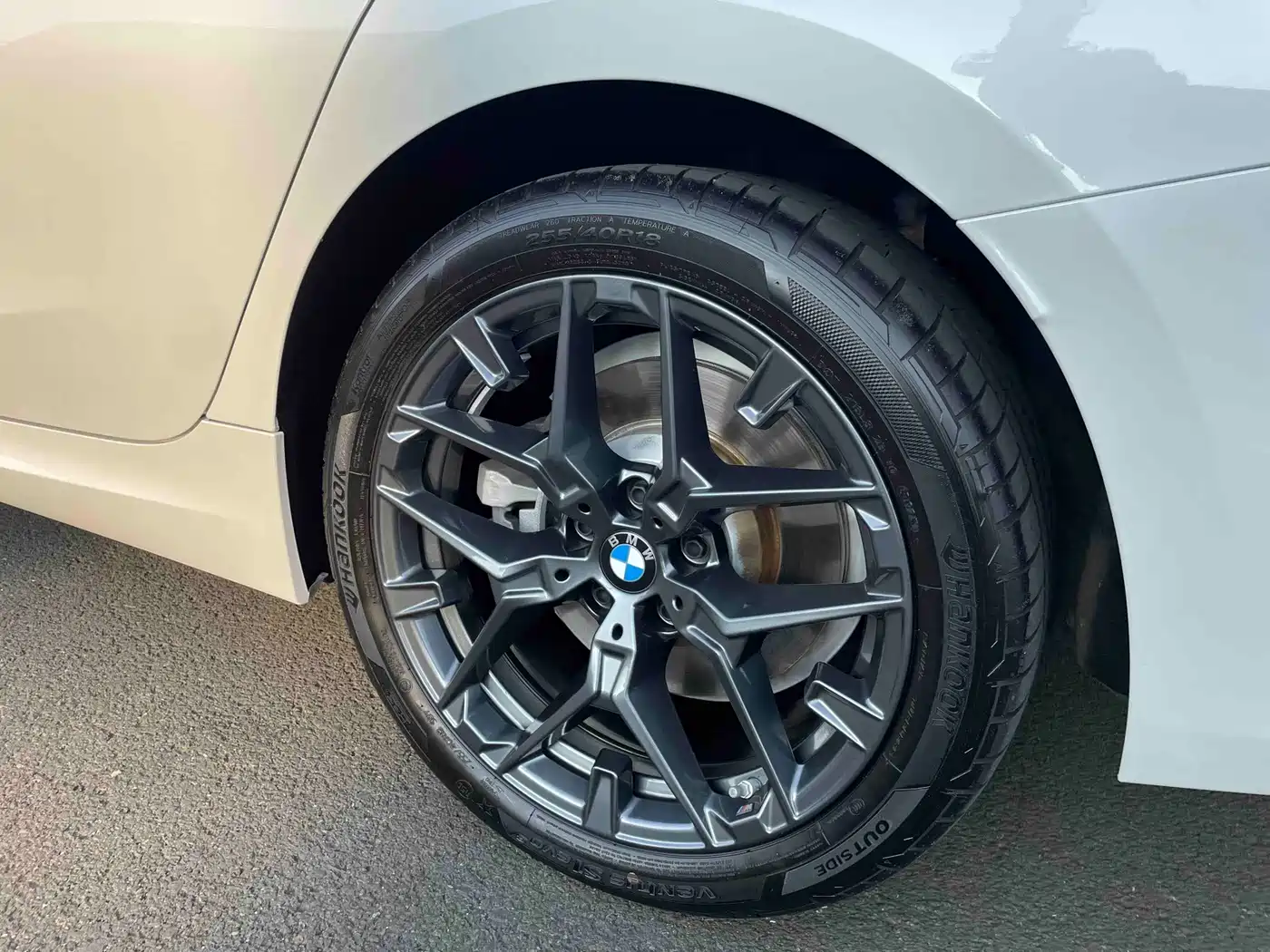 BMW 3 Series 2026 2025 330Li M Sport Night Edition