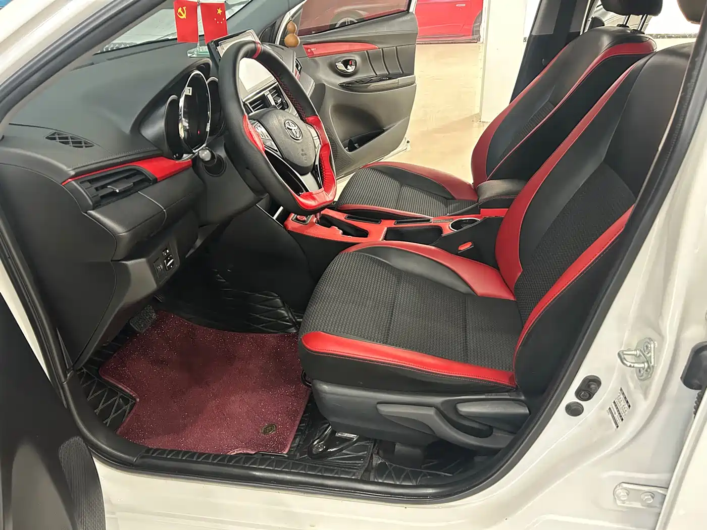Toyota Vios 2022 1.5L 20th Anniversary Edition фото 4
