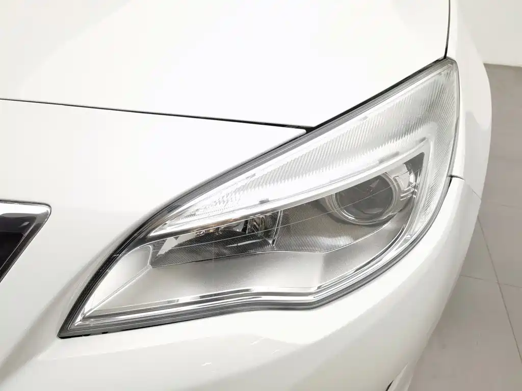 Фото 7 - Buick Excelle