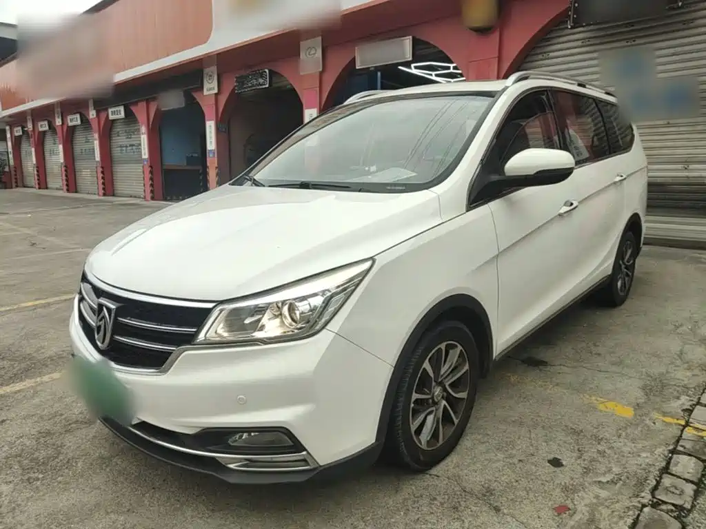 Фото 1 - Baojun 730