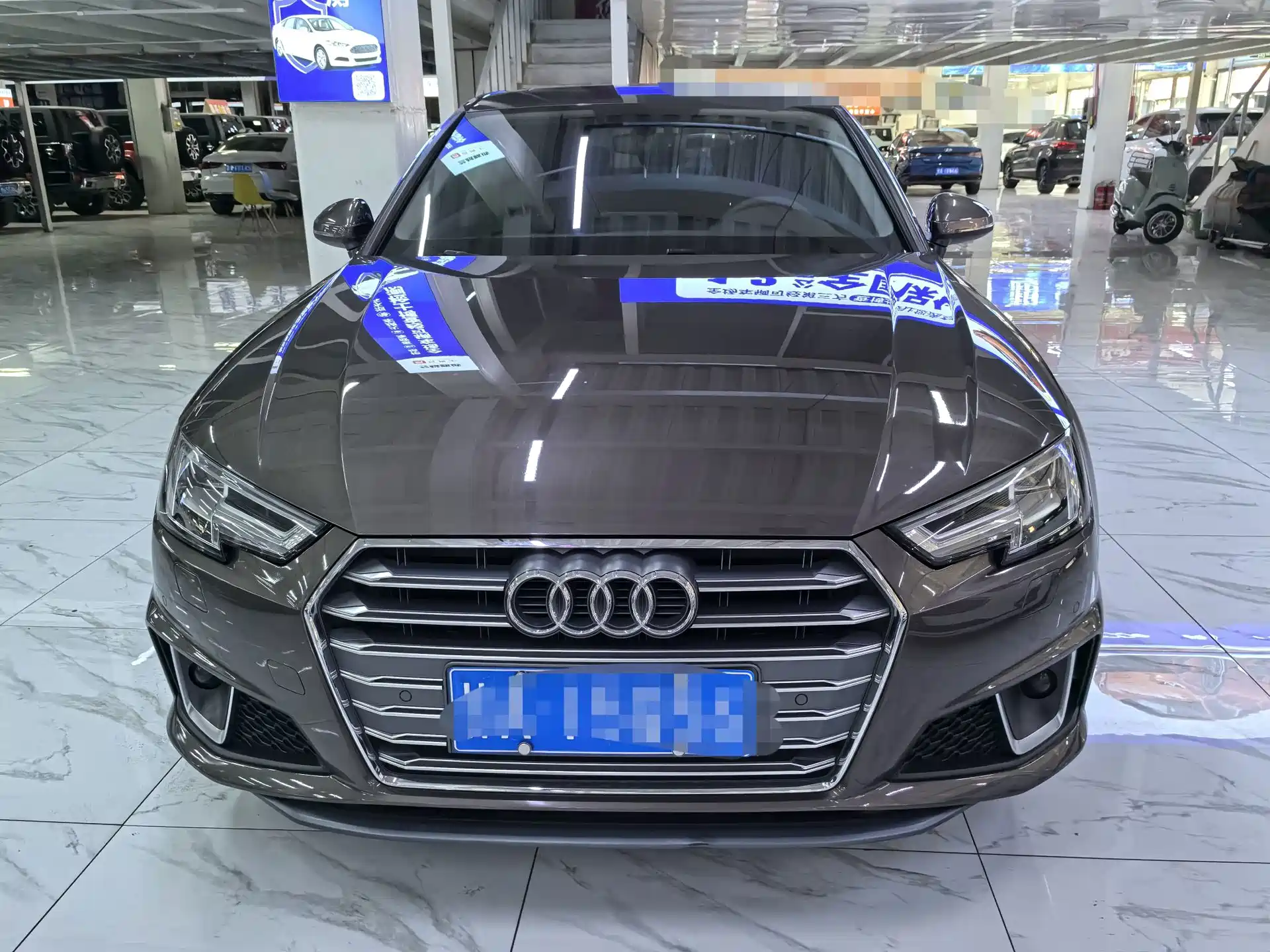 Фото 2 - Audi A4L