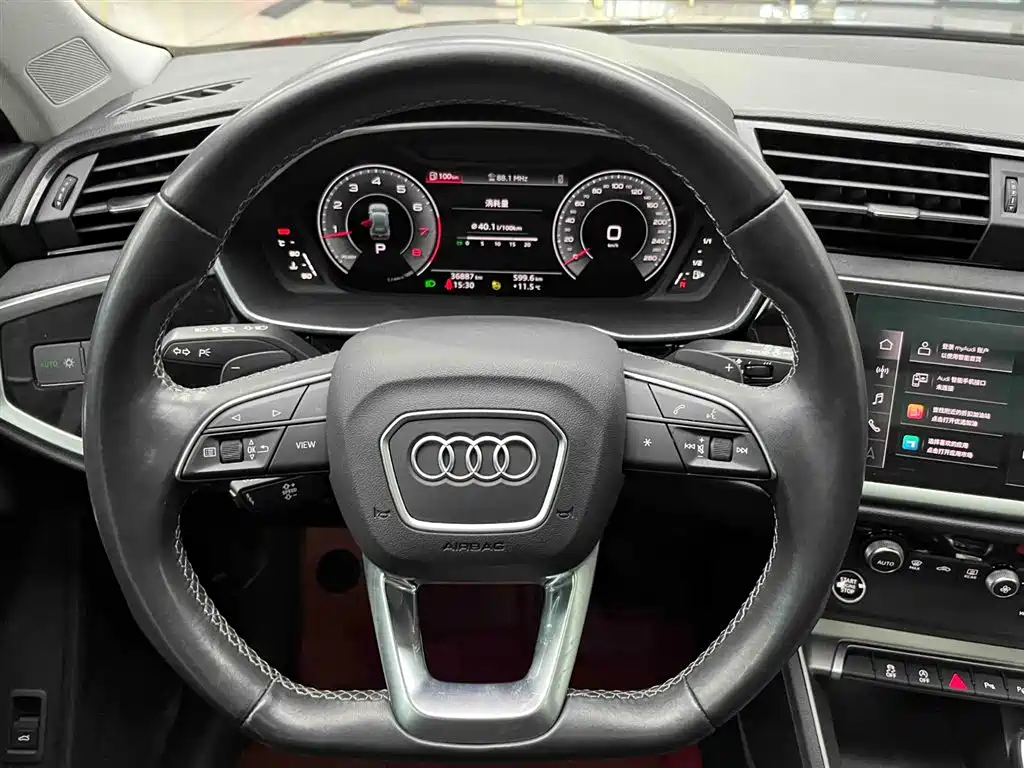 Audi Q3 2022 35 TFSI Fashion Dynamic фото 2