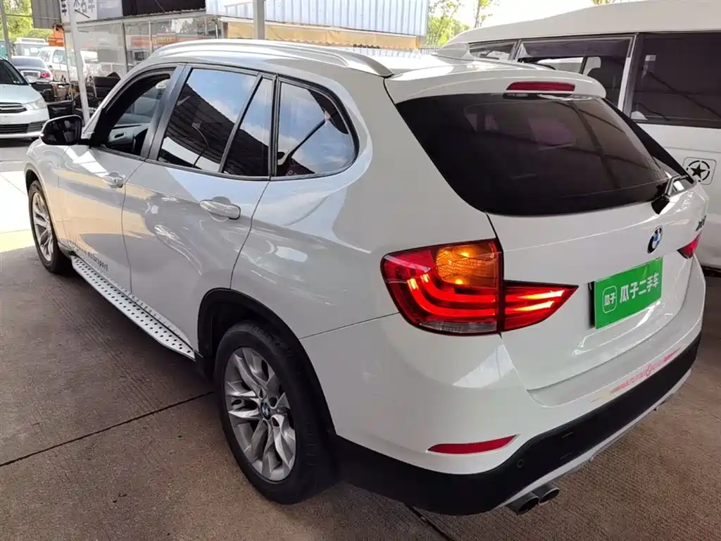 BMW X1 2015 xDrive20i Fashion фото 5