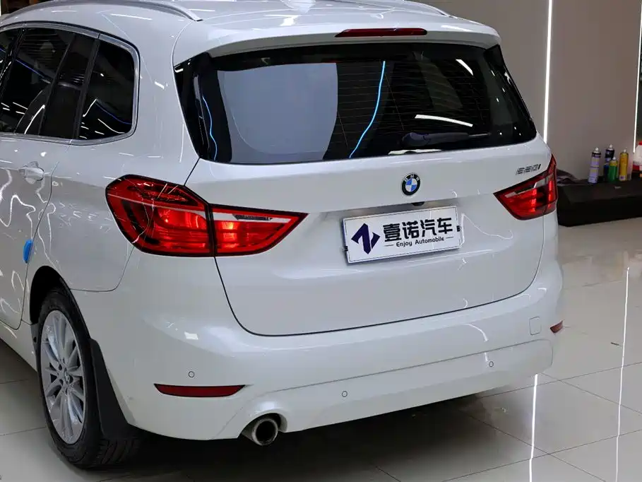BMW 2 Series Gran Tourer 2019 220i Leading фото 6