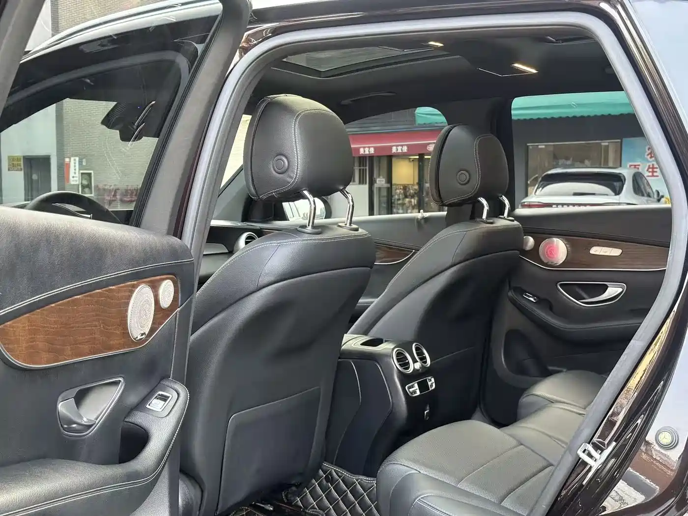 Mercedes-Benz GLC 2022 Model GLC 300 L 4MATIC Dynamic Edition фото 17
