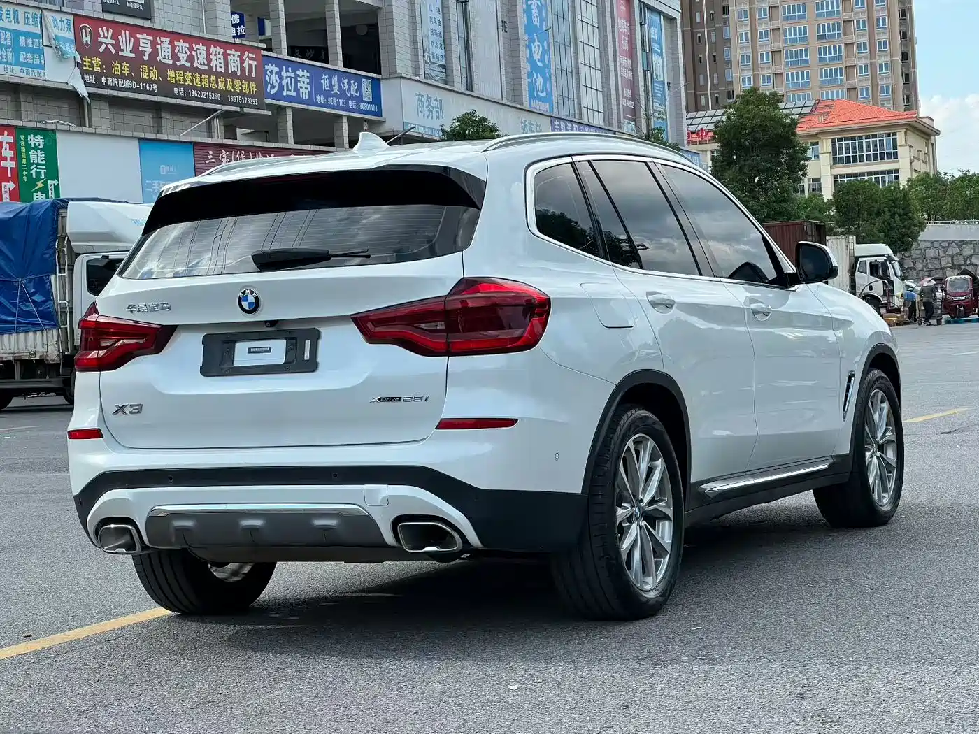 BMW X3 2018 2018 xDrive25i Luxury Package China VI
