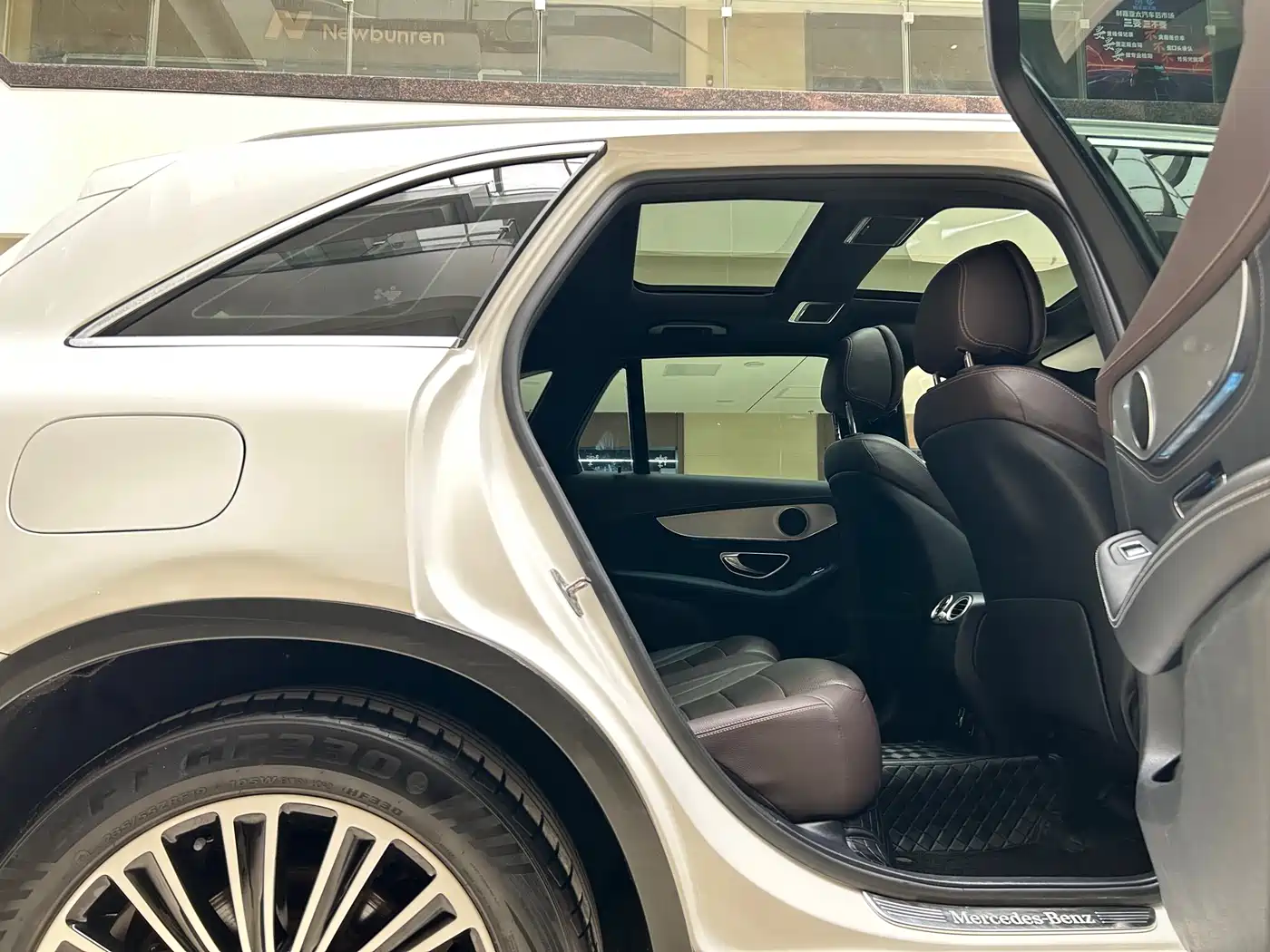 Mercedes-Benz GLC 2019 Model GLC 200 L 4MATIC фото 8