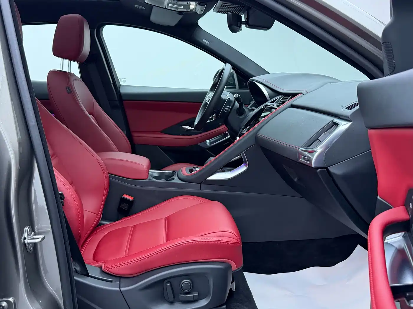 Jaguar E-PACE 2023 2024 Progressive Sport Edition R-DYNAMIC S