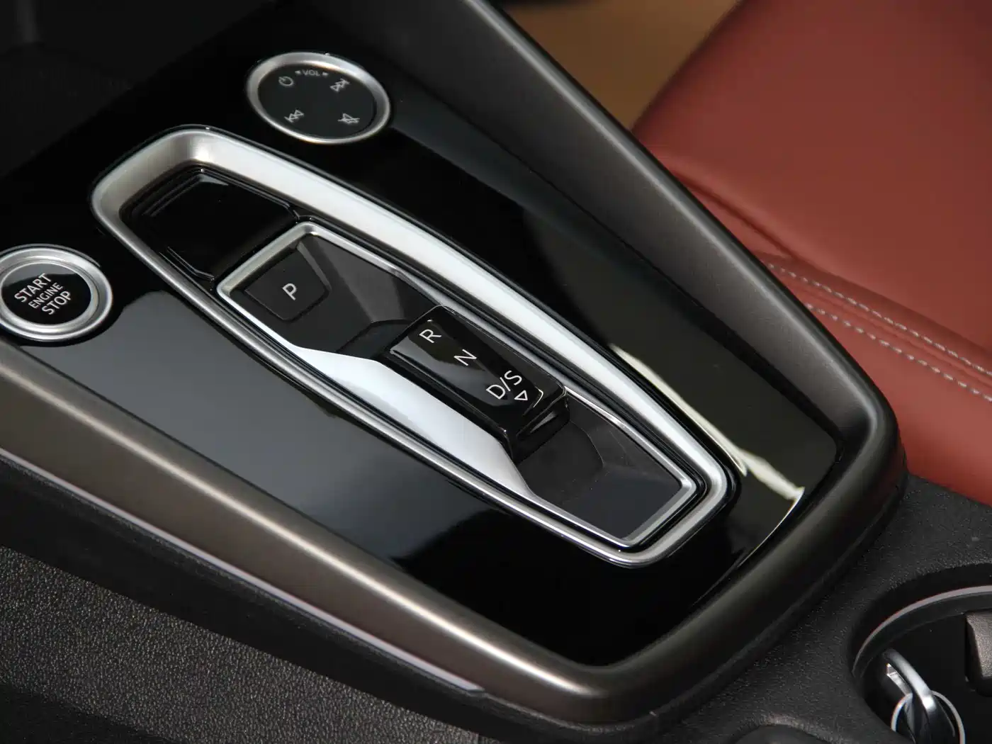 Audi A3 2025 Facelift Sportback 35TFSI Flying Spur Premium фото 21