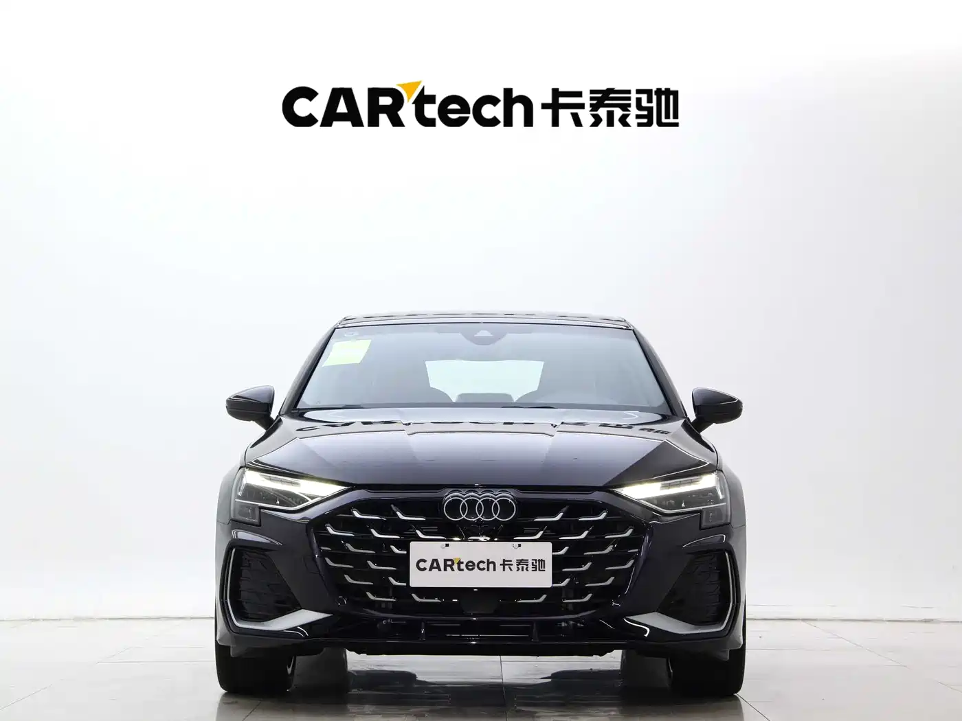 Audi A3 2025 Facelift Sportback 35TFSI Flying Spur Premium фото 4