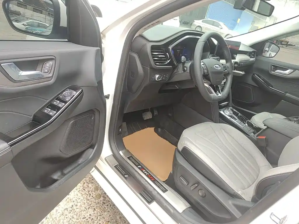 Ford Escape 2023 2020 EcoBoost 245 2WD Smart Premium Edition