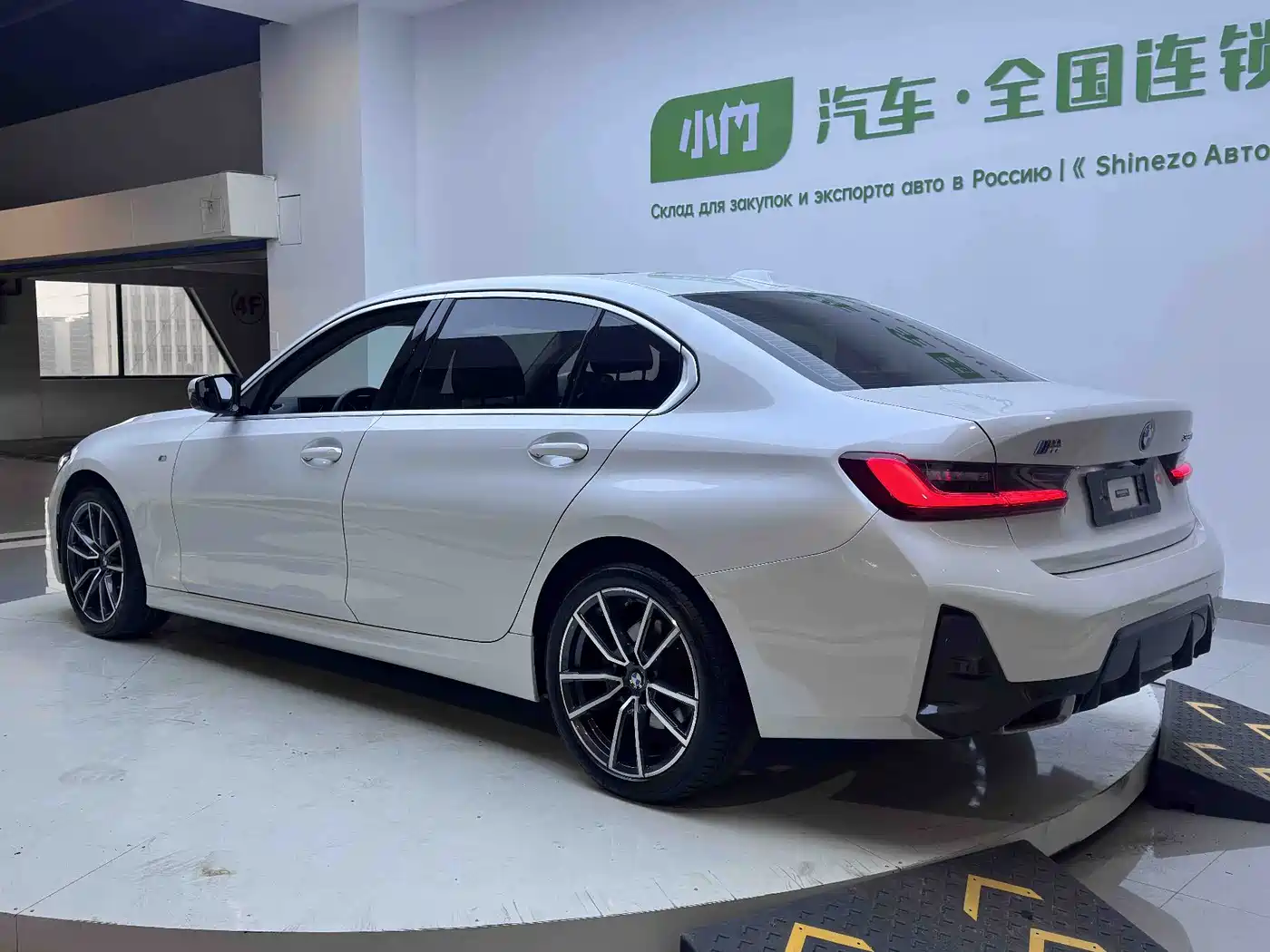 BMW 3 Series 2023 320Li M Sport Package фото 4
