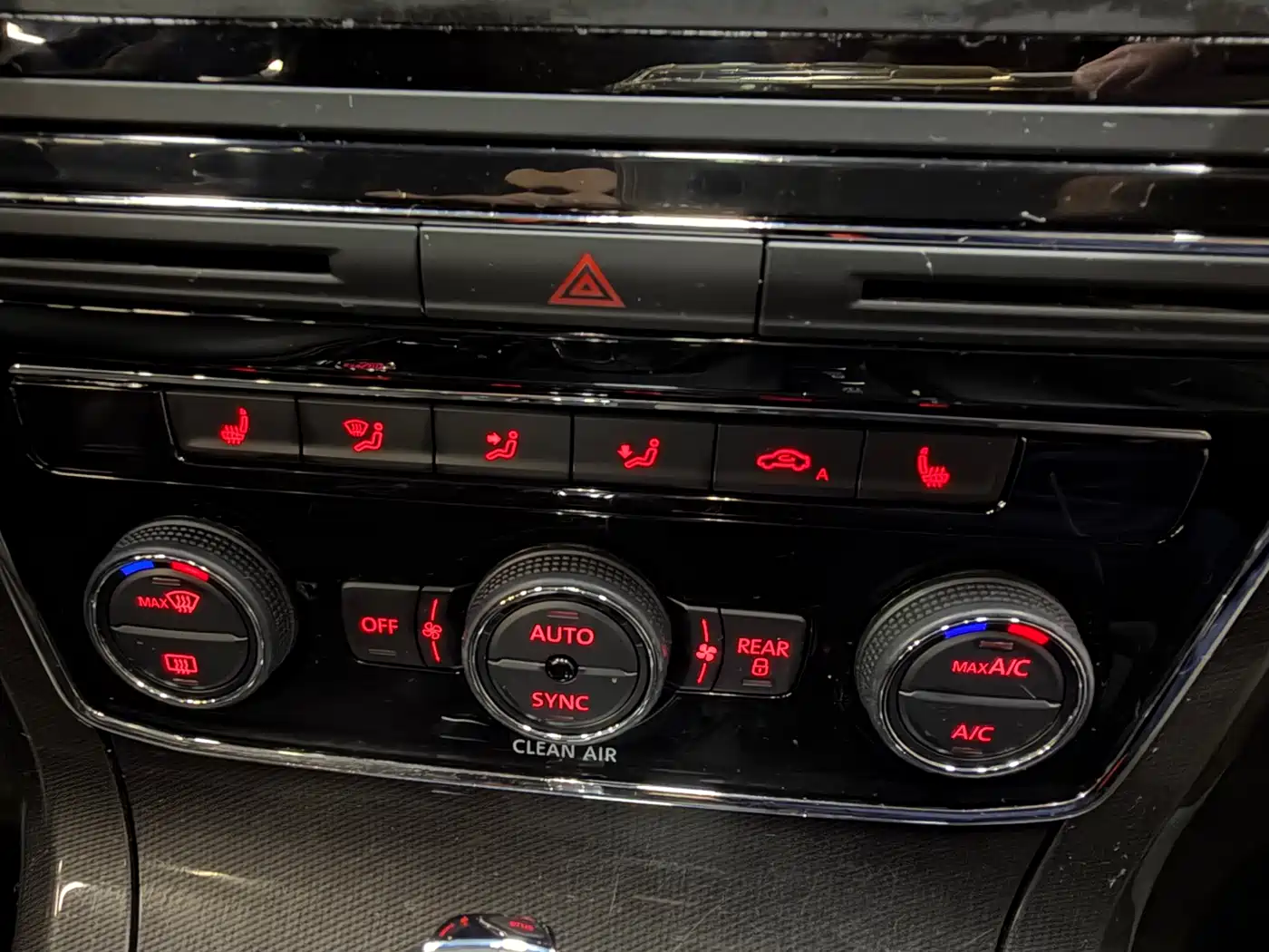 Volkswagen Passat 2016 Model 380TSI DSG Prestige Edition фото 13