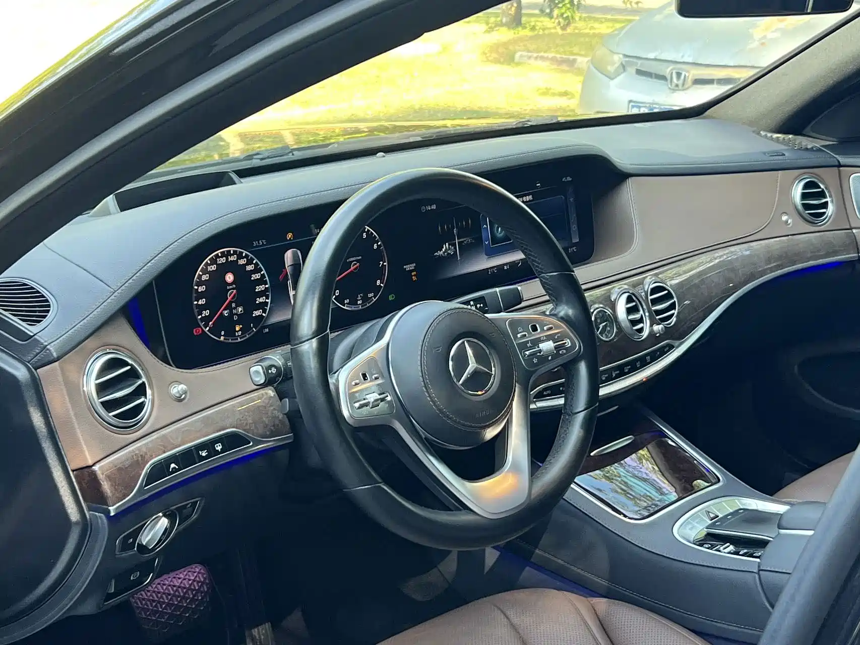 Фото 12 - Mercedes-Benz S-Class
