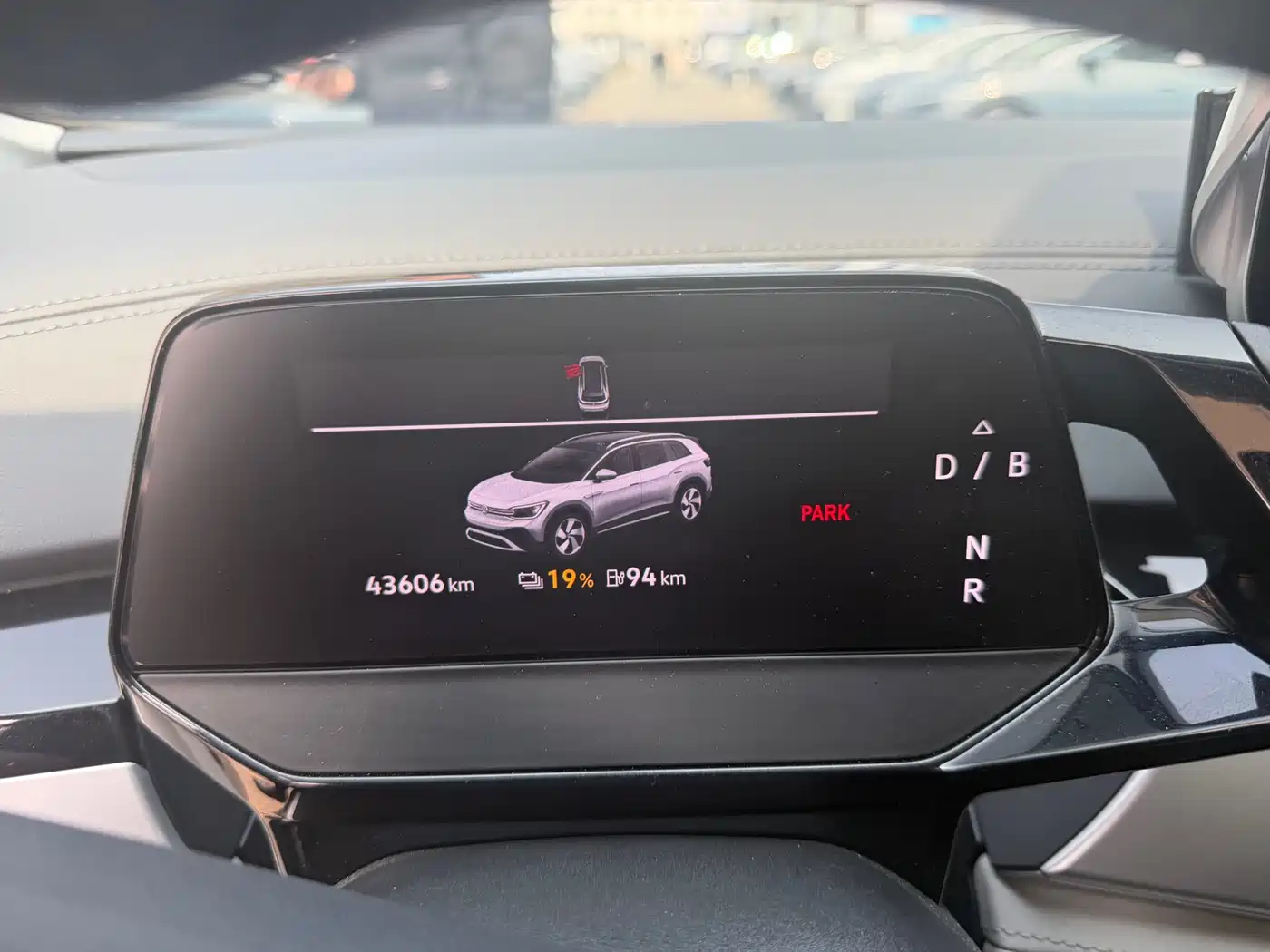 VOLKSWAGEN ID.6 CROZZ