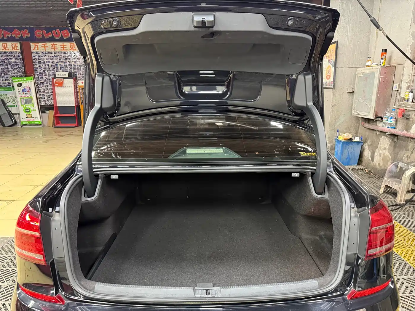 Volkswagen Passat 2016 Model 380TSI DSG Prestige Edition фото 38