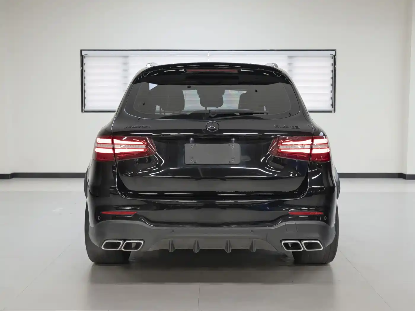 Mercedes-Benz GLC AMG 2018 AMG GLC 63 4MATIC+ фото 4