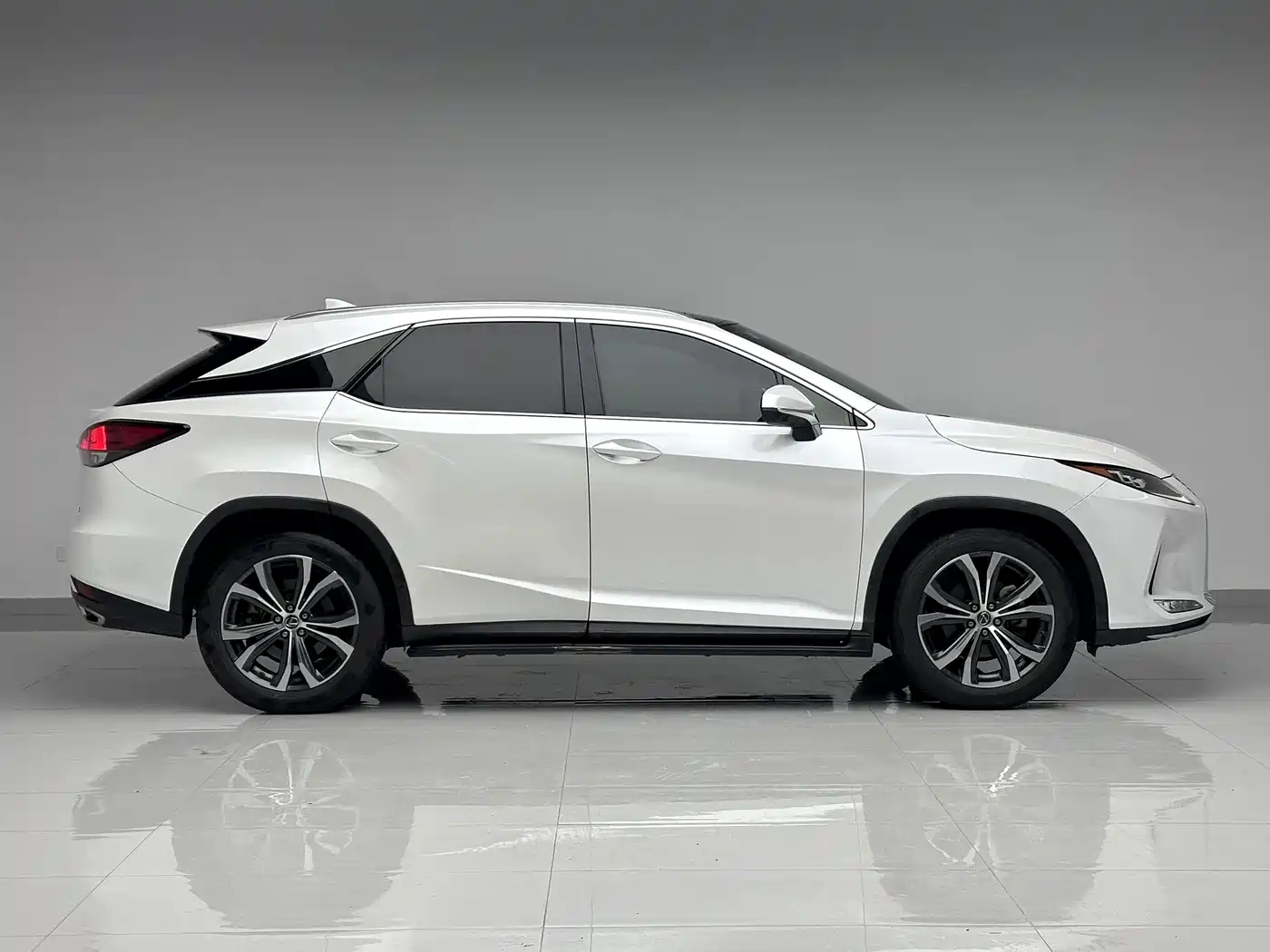 Lexus RX 2020 300 4WD Elegance Edition China VI фото 6
