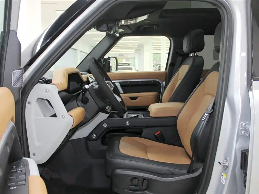 Land Rover Defender 2024 110 3.0T P400 X-DYNAMIC HSE фото 7