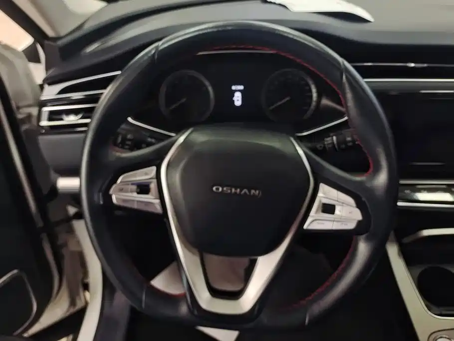 Changan Oshan X7 2021 2021 1.5T Automatic Luxury