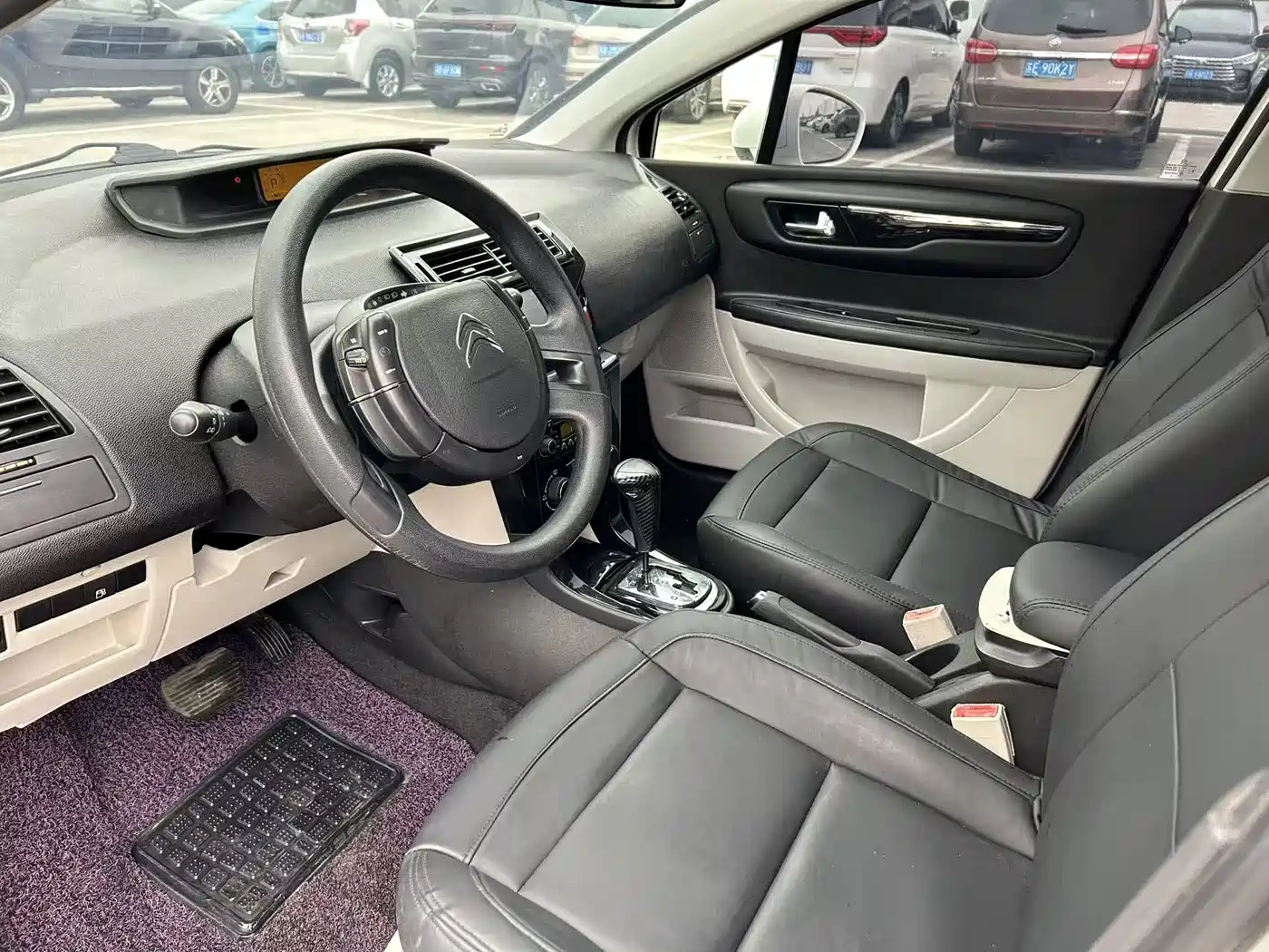 Citroën C-Quatre 2013 2013 Sedan 1.6L Auto Premium