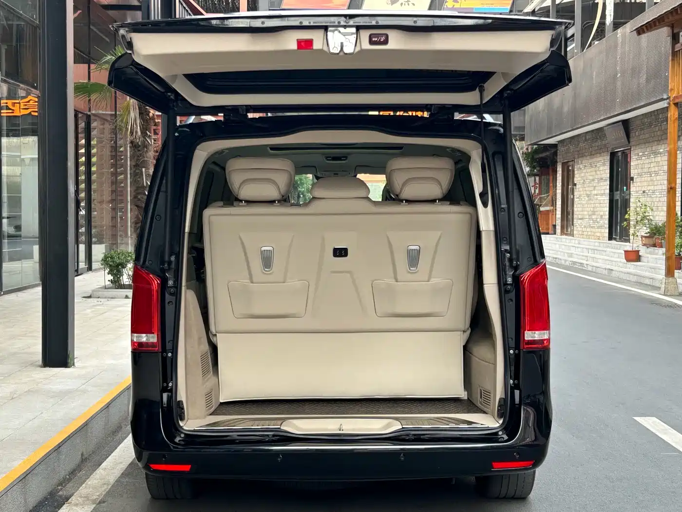 Mercedes-Benz V-Class 2022 V 260 Pilot Edition фото 19