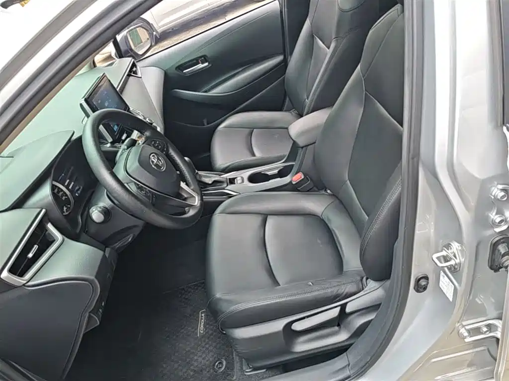 Toyota Corolla 2021 1.2T S-CVT Elite PLUS Edition фото 15