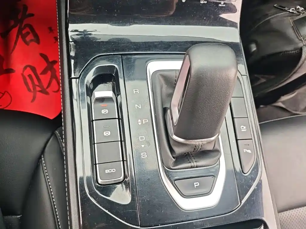 Photo 14 - Wuling Motors Wuling Victory