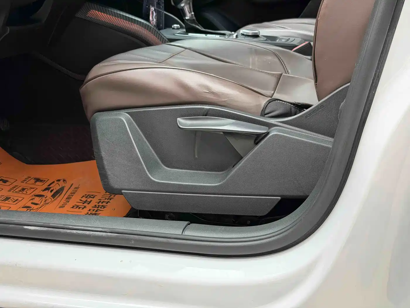 Audi Q2L 2019 2018 35 TFSI Launch Exclusive Edition China VI