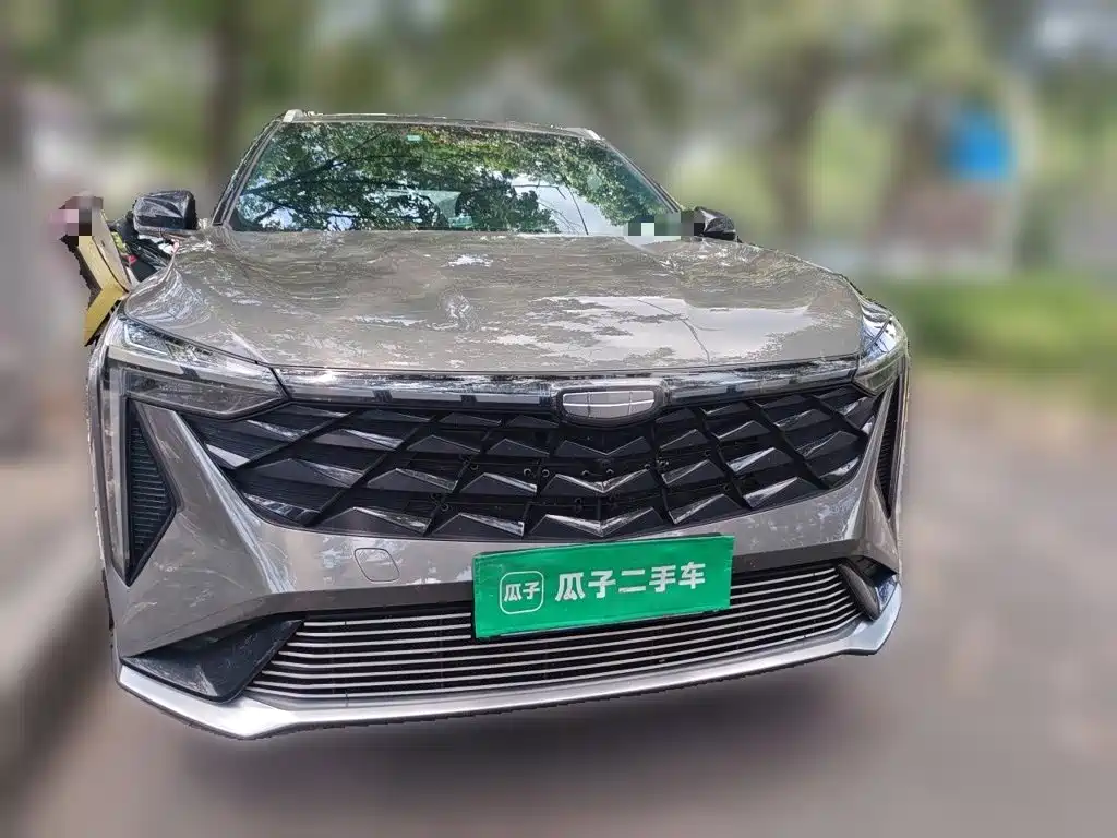 Фото 2 - Geely Boyue