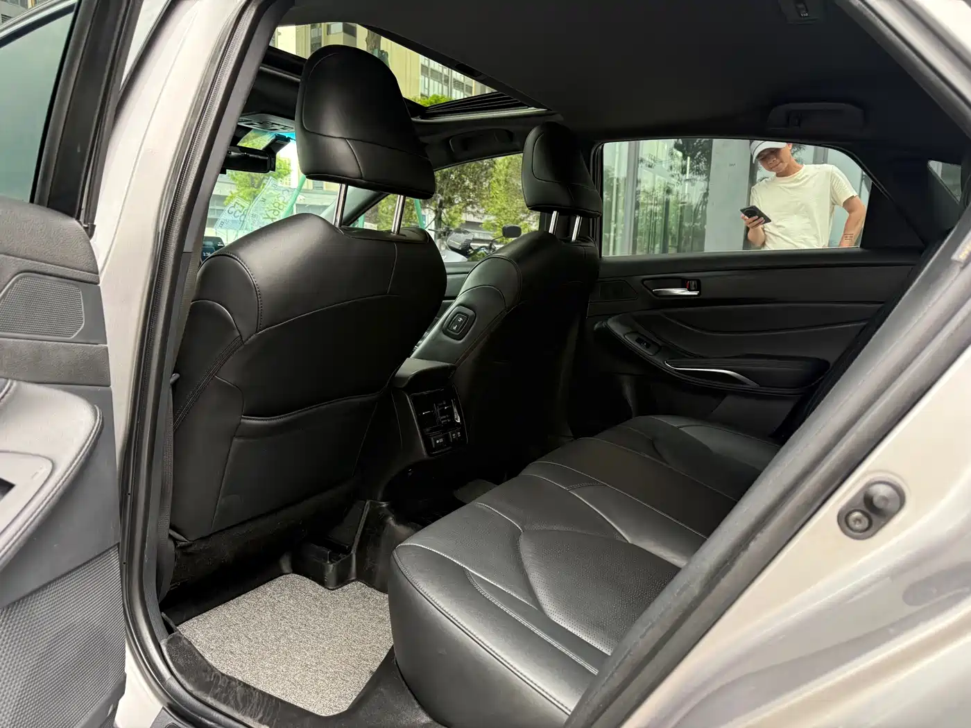 Toyota Avalon 2019 2.0L XLE Premium Edition (China VI) фото 12