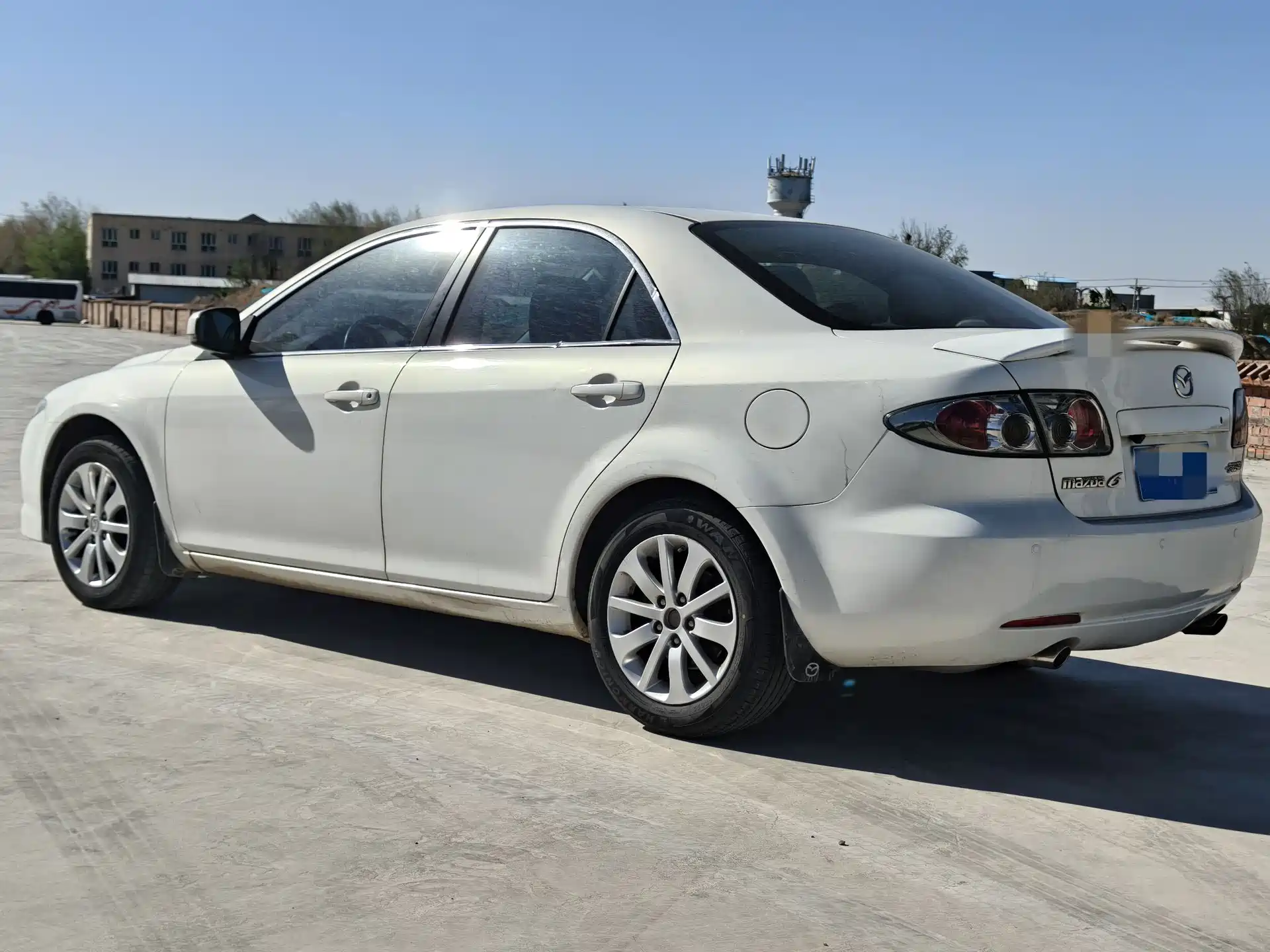 Photo 7 - Mazda 6