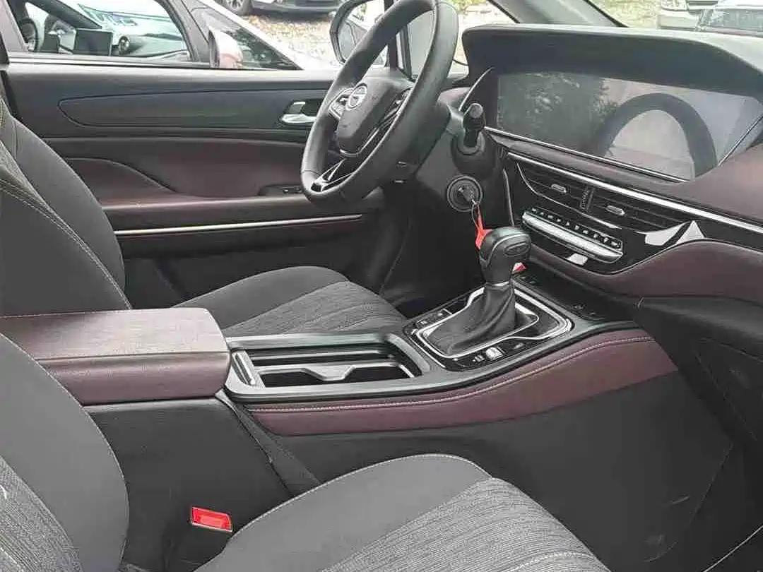 GAC Trumpchi Trumpchi M6 2021 PRO 270T DCT Elite фото 8