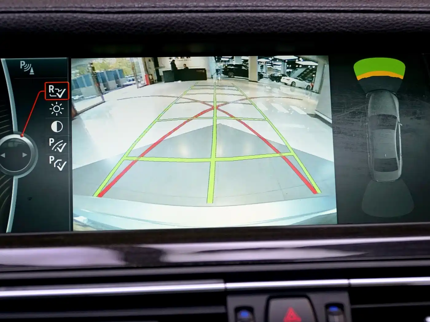 BMW 7 Series 2010 4.4T Hybrid фото 20