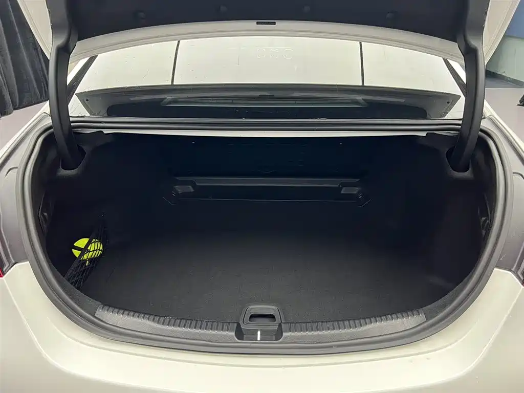 Mercedes-Benz C-Class 2023 Facelift C 260 L Sport Edition фото 10
