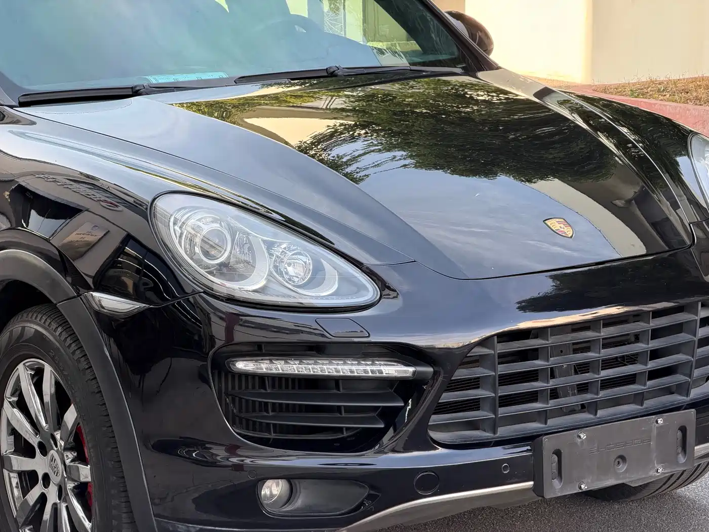 Porsche Cayenne 2011 Cayenne Turbo 4.8T фото 3
