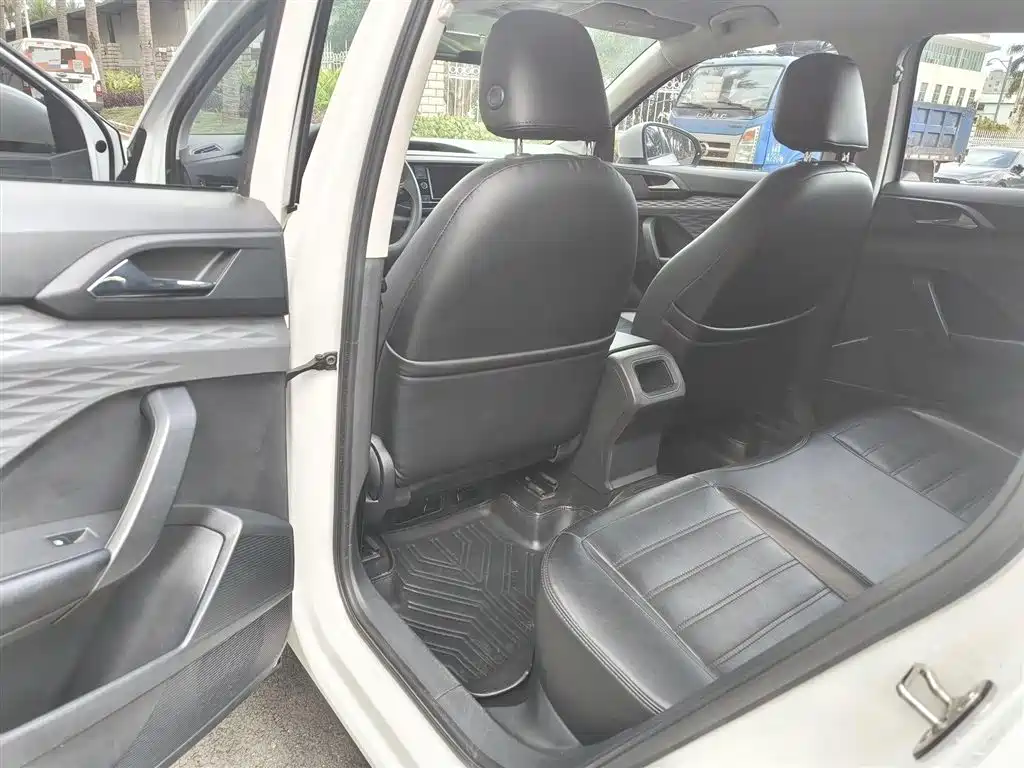 Volkswagen Tharu 2019 Model 280TSI 2WD Trend Edition China V фото 6