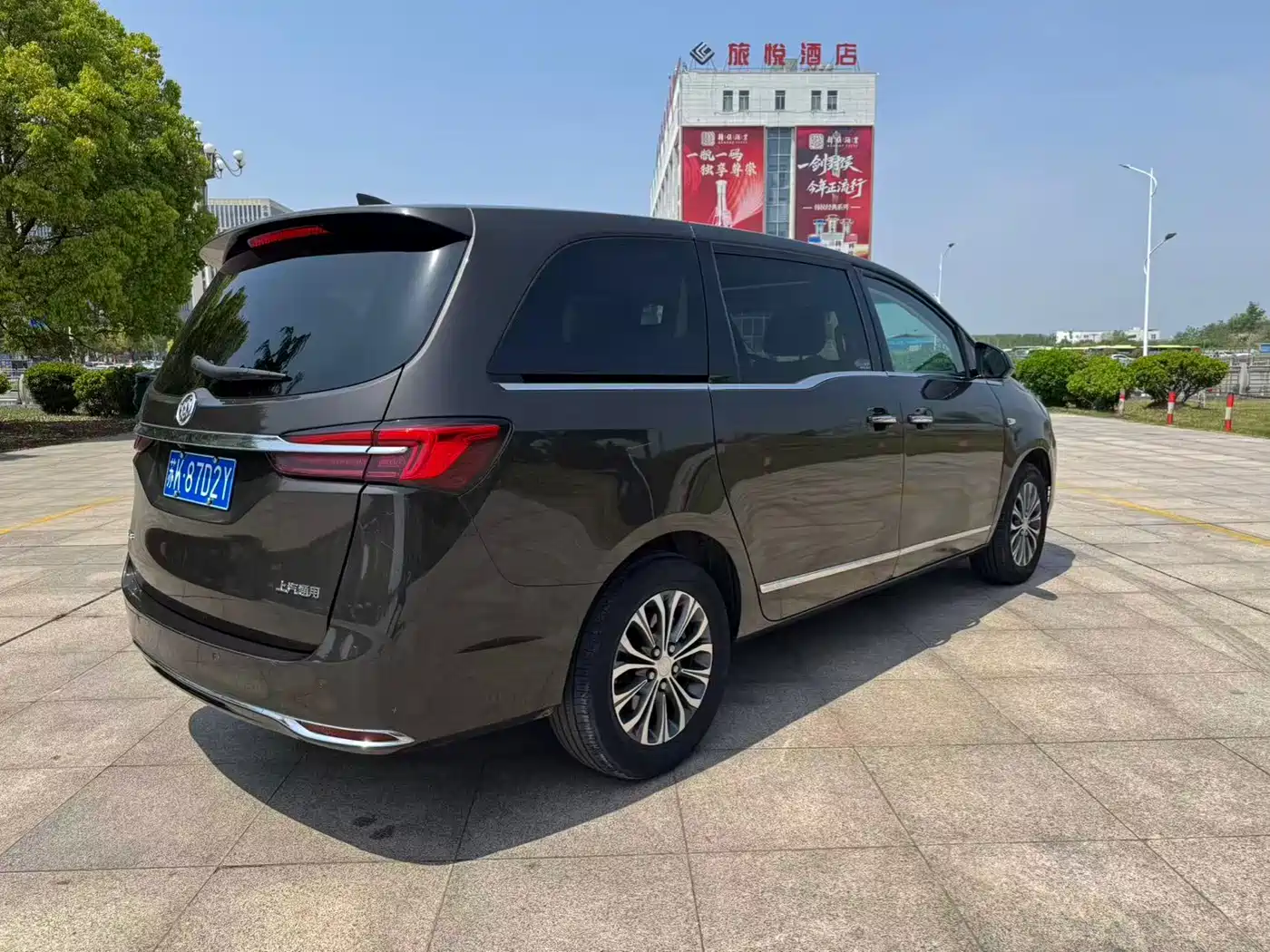 Buick GL8 2021 Land Business Class 652T Luxury фото 6