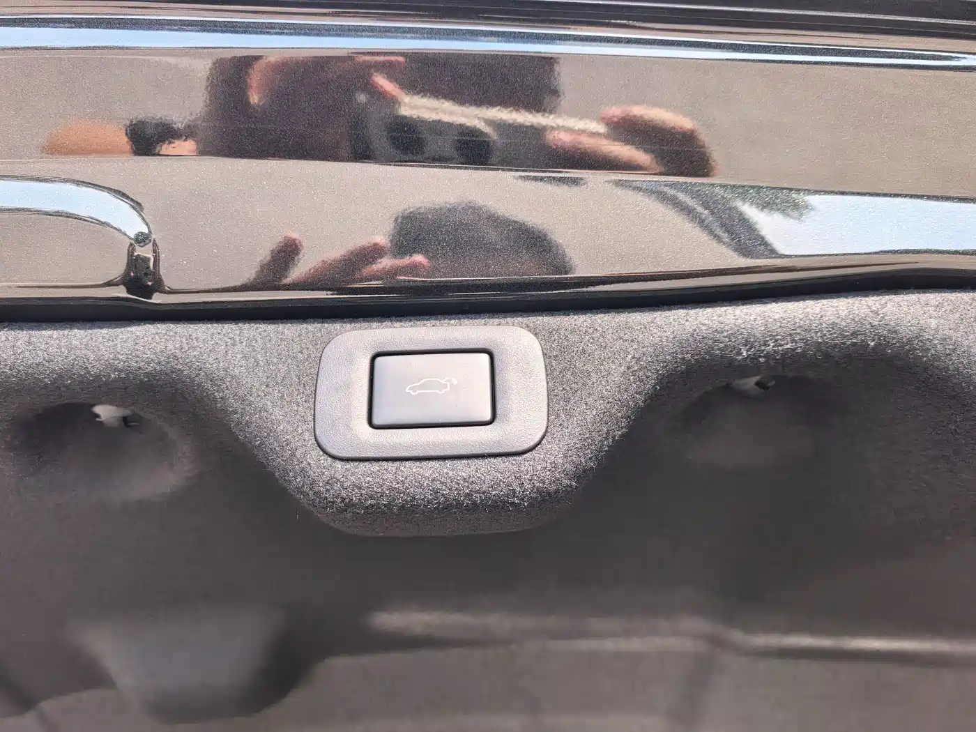 Lexus ES 2026 2025 Model 300h Base Version