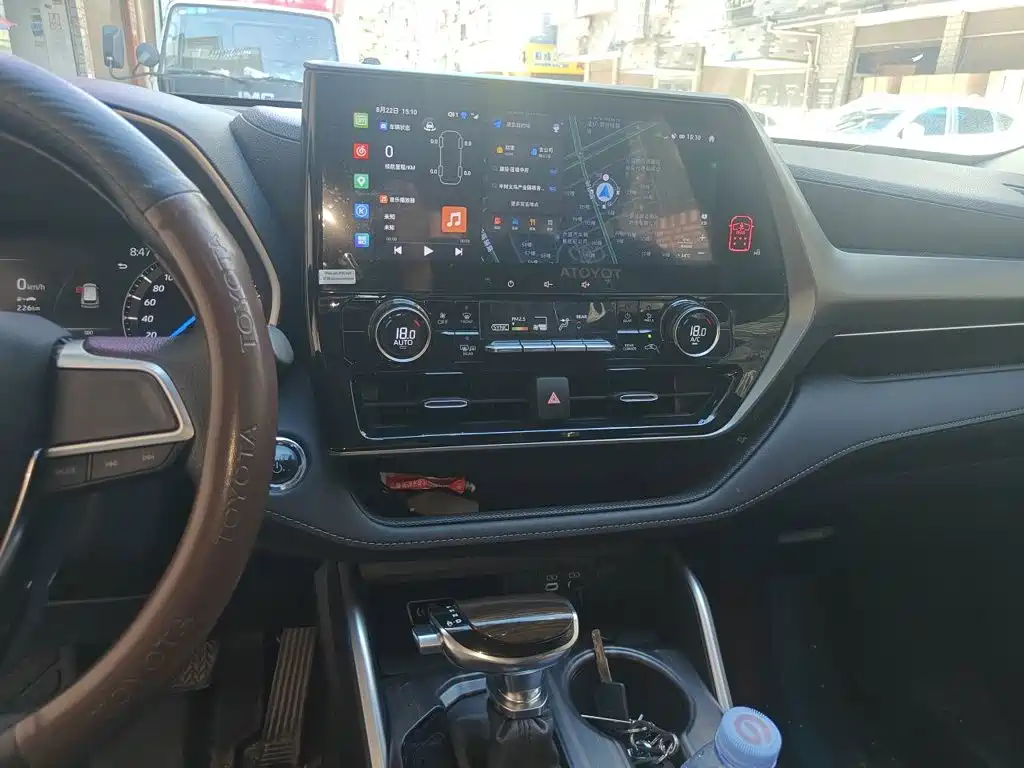 Фото 9 - Toyota Highlander
