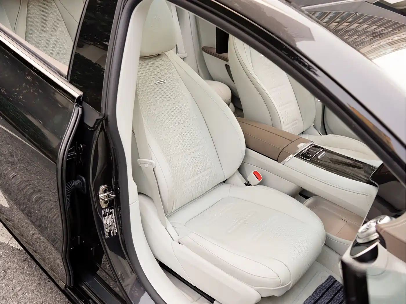 MERCEDES-BENZ EQS AMG