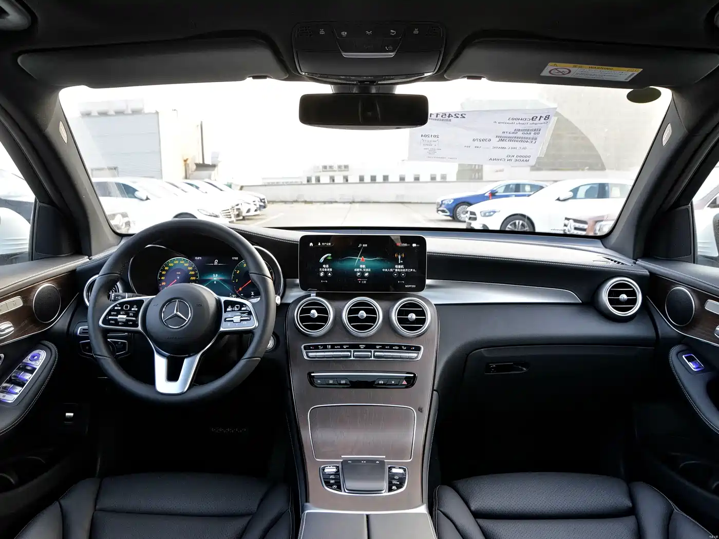 Mercedes-Benz GLC 2021 GLC 260 L 4MATIC Luxury фото 4