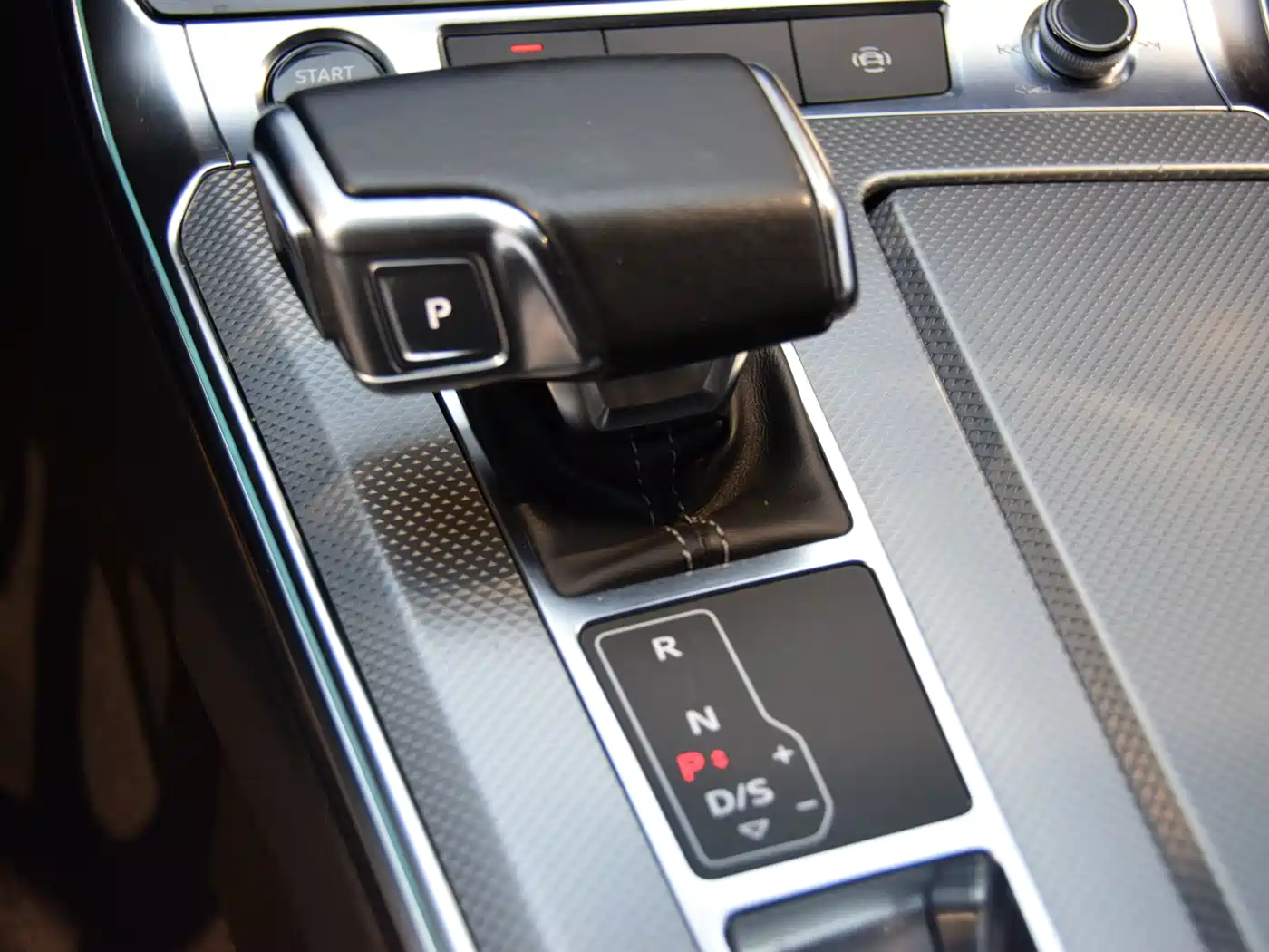 Audi A6L 2022 45 TFSI Premium Dynamic фото 17